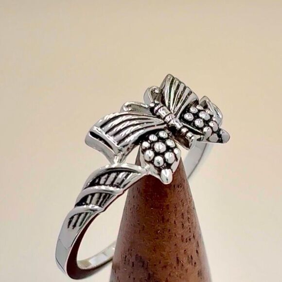 Sterling Silver Butterfly Ring New - Picture 11 of 11